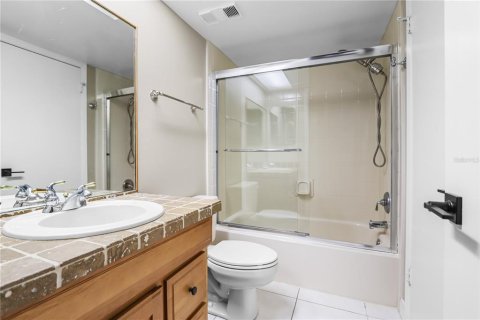 Condo in Clearwater, Florida, 1 bedroom  № 2207470 - photo 6