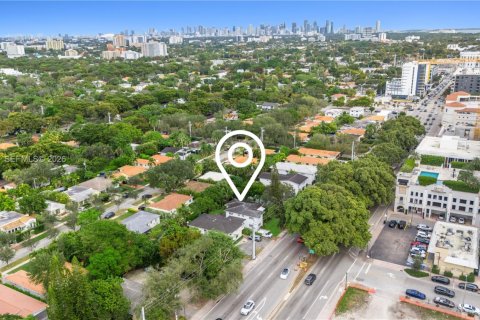 Immobilier commercial à vendre à Coral Gables, Floride: 267.56 m2 № 2152739 - photo 17