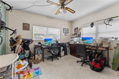 Immobilier commercial à vendre à Coral Gables, Floride: 267.56 m2 № 2152739 - photo 11