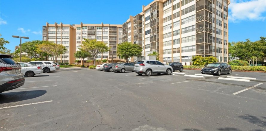 Condo à Pembroke Pines, Floride, 2 chambres № 2089263
