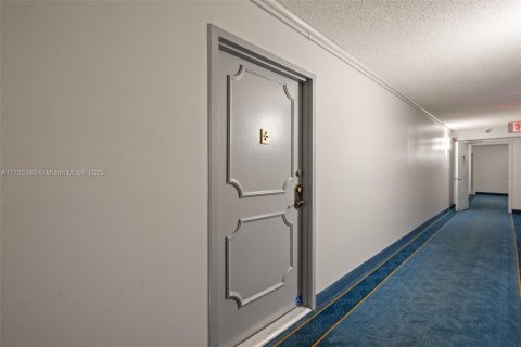 Copropriété à vendre à Pembroke Pines, Floride: 2 chambres, 91.04 m2 № 2089263 - photo 4