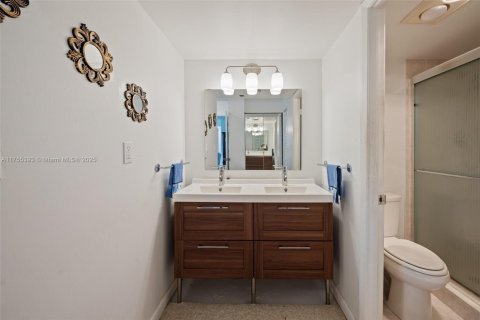 Copropriété à vendre à Pembroke Pines, Floride: 2 chambres, 91.04 m2 № 2089263 - photo 11