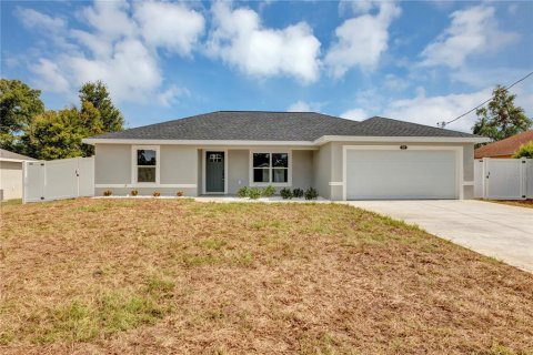 Villa ou maison à Summerfield, Floride 3 chambres, 133.69 m2 № 2371267
