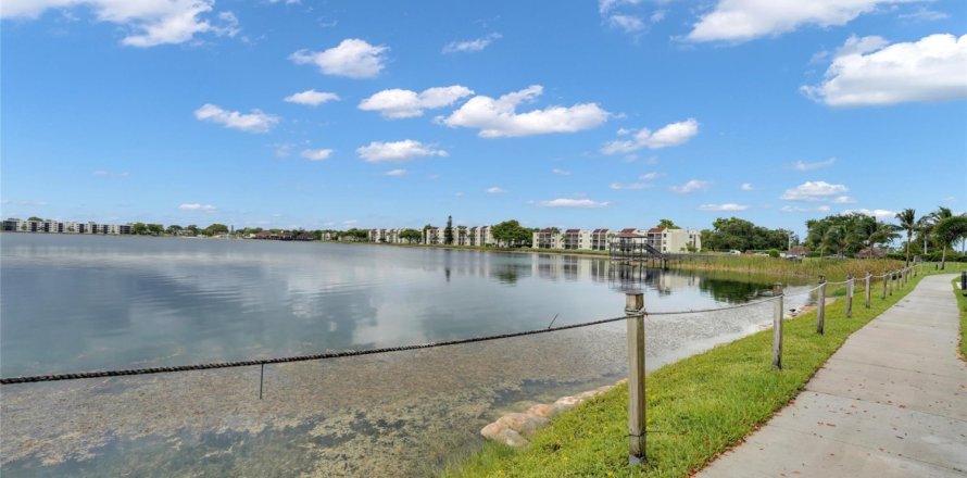 Condo in Oakland Park, Florida, 2 bedrooms № 1182714