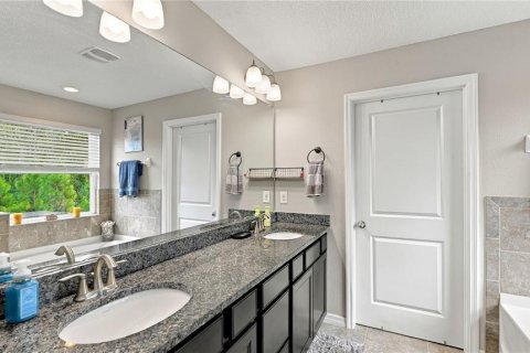 Casa en venta en Bradenton, Florida, 4 dormitorios, 272.95 m2 № 2377558 - foto 24