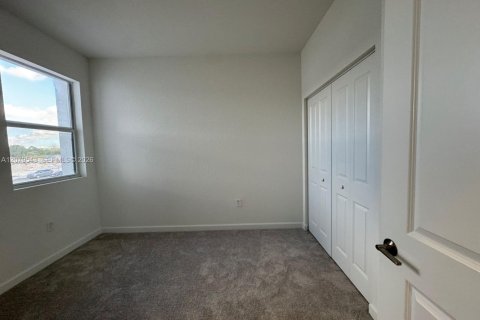 Купить таунхаус в Хомстед, Флорида 3 спальни, 129.41м2, № 2378428 - фото 8