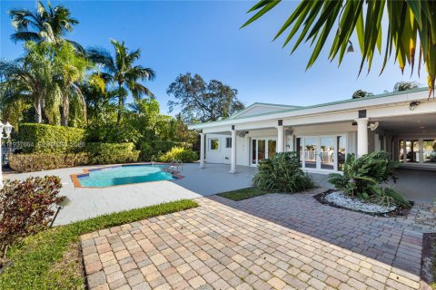 Villa ou maison à louer à Miami Beach, Floride: 4 chambres, 365.48 m2 № 1995548 - photo 4