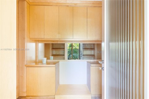 Villa ou maison à louer à Miami Beach, Floride: 4 chambres, 365.48 m2 № 1995548 - photo 26