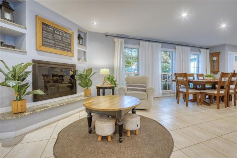 Villa ou maison à vendre à Oviedo, Floride: 3 chambres, 200.3 m2 № 2401151 - photo 6