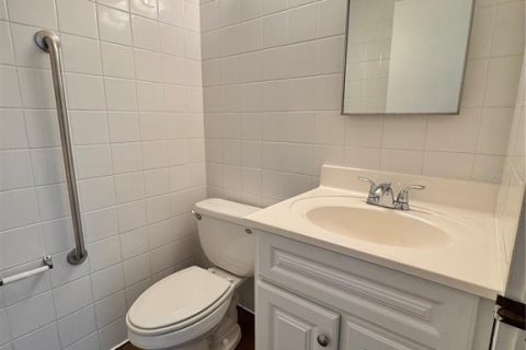 Propiedad comercial en alquiler en Dunedin, Florida, 652.17 m2 № 1537822 - foto 19