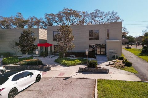 Propiedad comercial en alquiler en Dunedin, Florida, 652.17 m2 № 1537822 - foto 4