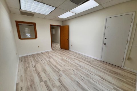 Propiedad comercial en alquiler en Dunedin, Florida, 652.17 m2 № 1537822 - foto 6