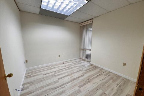 Propiedad comercial en alquiler en Dunedin, Florida, 652.17 m2 № 1537822 - foto 12