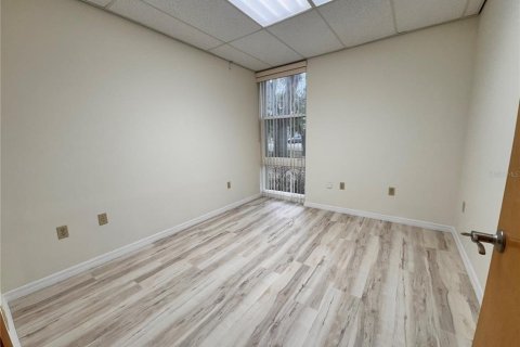 Propiedad comercial en alquiler en Dunedin, Florida, 652.17 m2 № 1537822 - foto 14