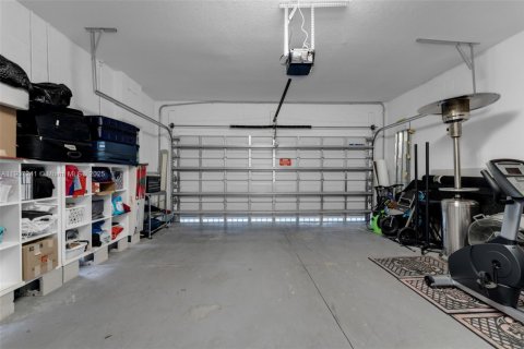 Casa en venta en Homestead, Florida, 3 dormitorios, 154.5 m2 № 1965677 - foto 26