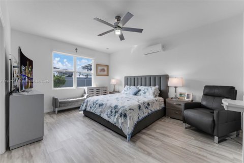 Casa en venta en Homestead, Florida, 3 dormitorios, 154.5 m2 № 1965677 - foto 15