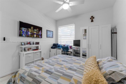 Casa en venta en Homestead, Florida, 3 dormitorios, 154.5 m2 № 1965677 - foto 24