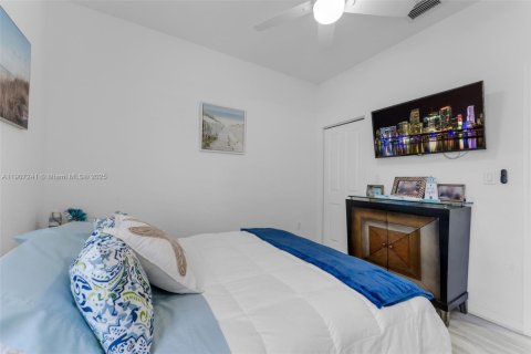 Casa en venta en Homestead, Florida, 3 dormitorios, 154.5 m2 № 1965677 - foto 21