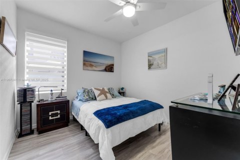 Casa en venta en Homestead, Florida, 3 dormitorios, 154.5 m2 № 1965677 - foto 20