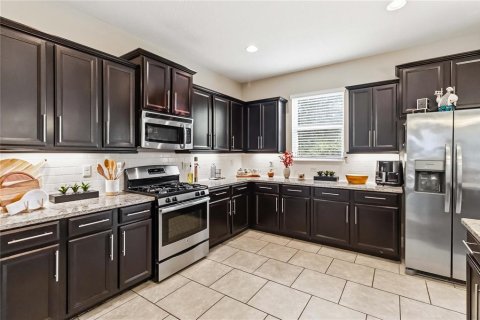 Villa ou maison à vendre à Deltona, Floride: 5 chambres, 358.05 m2 № 2416876 - photo 18