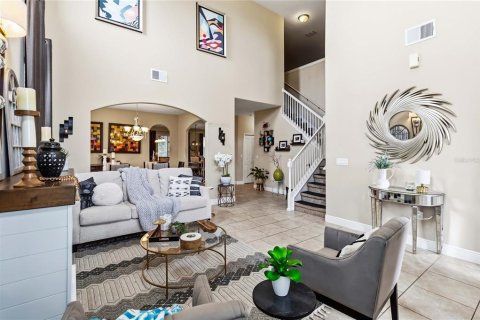Villa ou maison à vendre à Deltona, Floride: 5 chambres, 358.05 m2 № 2416876 - photo 9