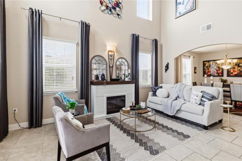 Villa ou maison à vendre à Deltona, Floride: 5 chambres, 358.05 m2 № 2416876 - photo 7