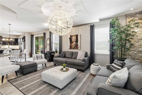Villa ou maison à vendre à Deltona, Floride: 5 chambres, 358.05 m2 № 2416876 - photo 5