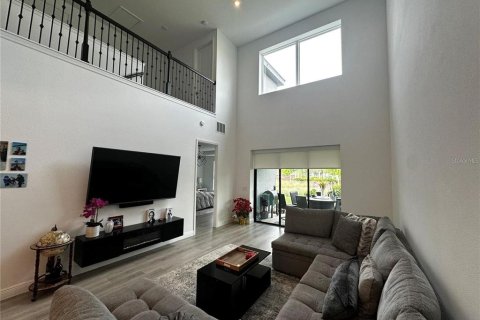 Casa en alquiler en Winter Park, Florida, 4 dormitorios, 240.52 m2 № 1870458 - foto 28