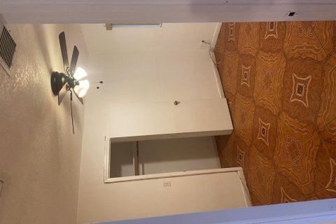 Apartment in Fort Lauderdale, Florida 4 bedrooms, 240.71 sq.m. № 2252905 - photo 9