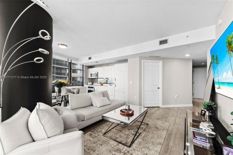 Condominio en venta en Miami, Florida, 2 dormitorios, 86.03 m2 № 2034541 - foto 4