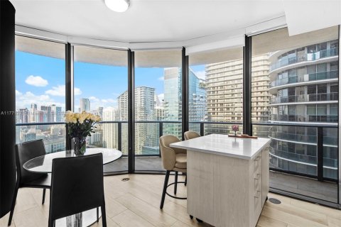 Condominio en venta en Miami, Florida, 2 dormitorios, 86.03 m2 № 2034541 - foto 21