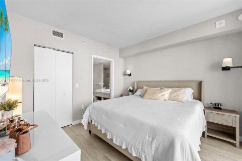 Condominio en venta en Miami, Florida, 2 dormitorios, 86.03 m2 № 2034541 - foto 24