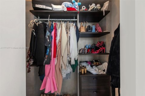 Condominio en venta en Miami, Florida, 2 dormitorios, 86.03 m2 № 2034541 - foto 27