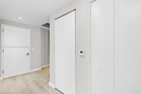 Condominio en venta en Miami, Florida, 2 dormitorios, 86.03 m2 № 2034541 - foto 22