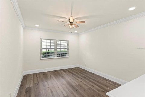 Touwnhouse à louer à Orlando, Floride: 3 chambres, 186.92 m2 № 2406380 - photo 18