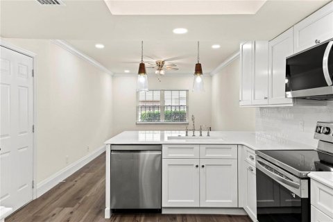 Touwnhouse à louer à Orlando, Floride: 3 chambres, 186.92 m2 № 2406380 - photo 19