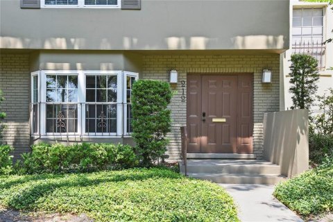 Touwnhouse à louer à Orlando, Floride: 3 chambres, 186.92 m2 № 2406380 - photo 3