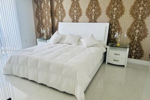 Condominio en alquiler en Bal Harbour, Florida, 1 dormitorio, 83.24 m2 № 1818054 - foto 9