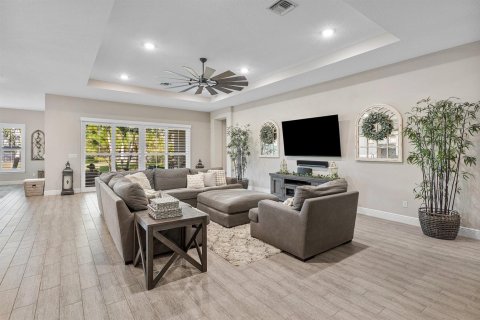 Villa ou maison à vendre à Lake Worth, Floride: 4 chambres, 280.94 m2 № 2423538 - photo 7