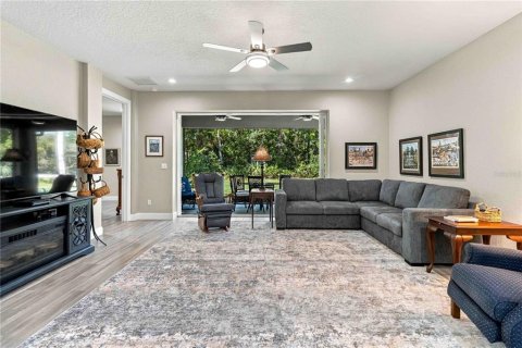 Villa ou maison à vendre à Port Orange, Floride: 3 chambres, 192.31 m2 № 2389348 - photo 15