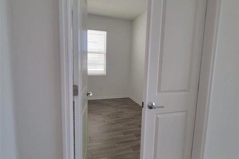 Casa en alquiler en Haines City, Florida, 5 dormitorios, 194.17 m2 № 1813090 - foto 13