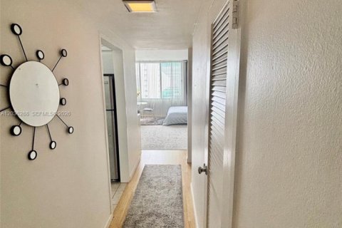 Copropriété à louer à Miami Beach, Floride: 57.51 m2 № 2084272 - photo 3