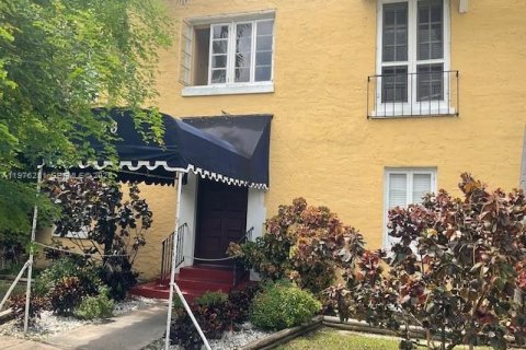 Квартира в Корал-Гейблс, Флорида 1 спальня, 32.61м2 № 2041504