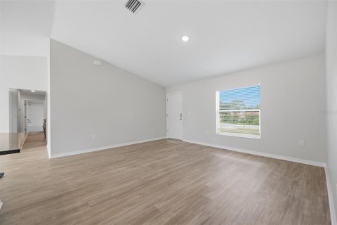Casa en venta en Citrus Springs, Florida, 4 dormitorios, 151.8 m2 № 2383318 - foto 9