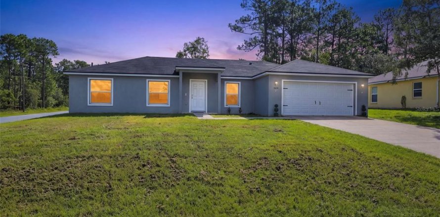 Casa en Citrus Springs, Florida 4 dormitorios, 151.8 m2 № 2383318