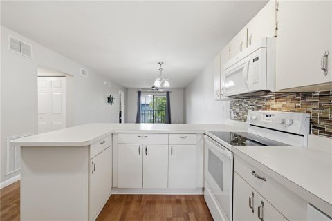 Condominio en venta en Bradenton, Florida, 2 dormitorios, 88.07 m2 № 2222576 - foto 6