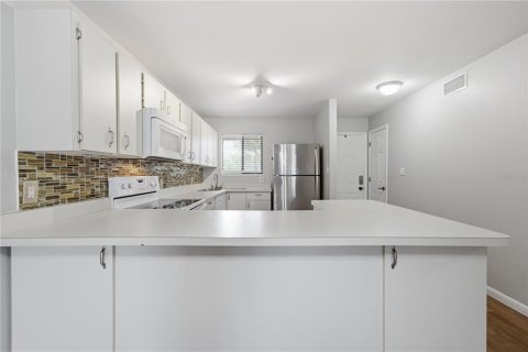Condominio en venta en Bradenton, Florida, 2 dormitorios, 88.07 m2 № 2222576 - foto 7