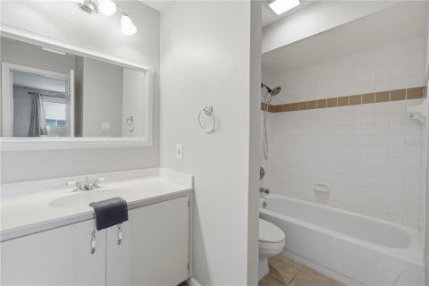 Condominio en venta en Bradenton, Florida, 2 dormitorios, 88.07 m2 № 2222576 - foto 16