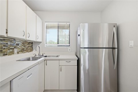 Condominio en venta en Bradenton, Florida, 2 dormitorios, 88.07 m2 № 2222576 - foto 9