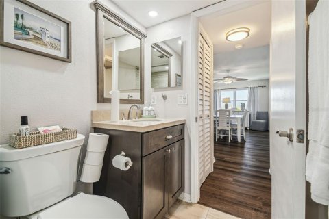 Condo in New Port Richey, Florida, 3 bedrooms  № 1622624 - photo 19